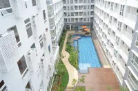 Kyriad Hotel Airport Jakarta - Pools