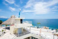 Blue Chairs Beachfront Resort Puerto Vallarta - Adults Only