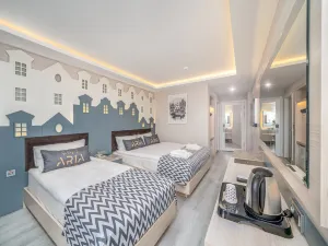 Aria Resort & Spa