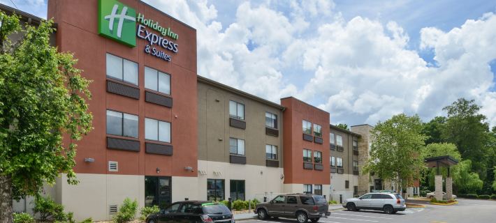 Holiday Inn Express & Suites RALEIGH NE - MEDICAL CTR AREA by IHG Hotels in Raleigh