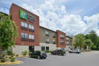 Holiday Inn Express & Suites Raleigh NE - Medical Ctr Area Hotels in Raleigh