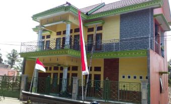 Mas Dylan Homestay