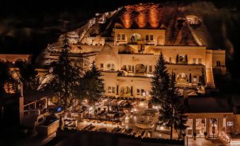 Avantgarde Refined Caves of Cappadocia