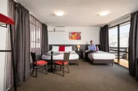 Carnmore Hagley Park Hotels near Cutler Park