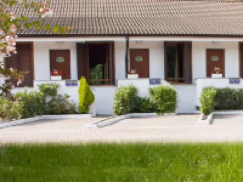 2000 號汽車旅館酒店 特雷扎諾南納維利奧酒店