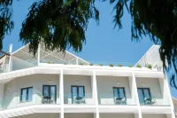 Seasabelle Hotel Near Athens Airport - Parkplatz