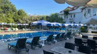 Tugay Hotel - Kolam Renang