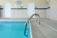 Courtyard Albion - Pools