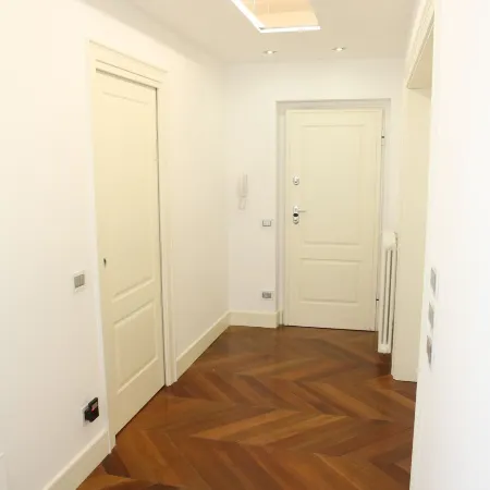 Champagne Rooms