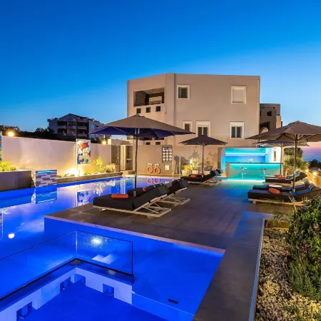 Talos Luxury Suites