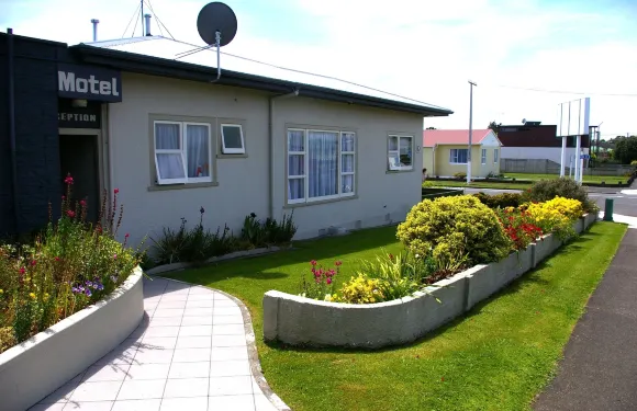 託塔拉汽車旅館