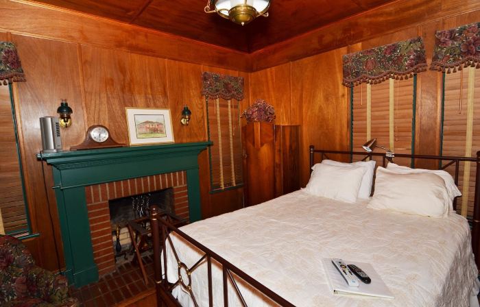 Far View - A Bed & Breakfast Estate