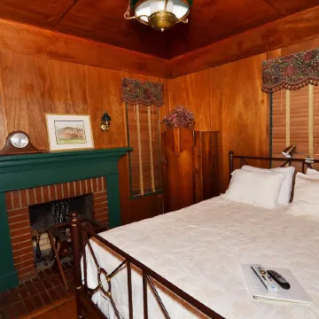 Far View - A Bed & Breakfast Estate