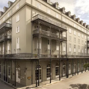 Omni Royal Orleans Hotel Отели рядом с достопримечательностью «Кафе Du Monde»