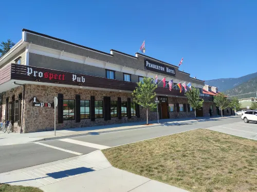 Pemberton Hotel (Motel) Hotels in Mount Currie