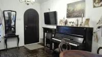 Lili's House - Parking
