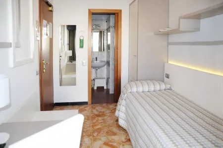 Hotel Garden Отели в г. Алассио