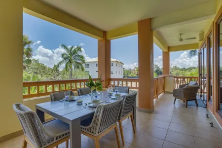 The Villas at Cocoplum