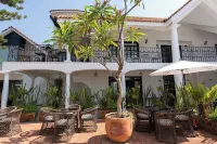 Casa Bonita Hotel & Luxury Residence