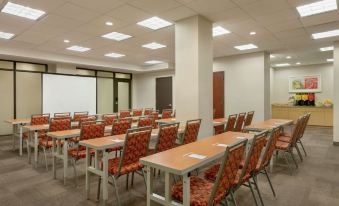 Home2 Suites by Hilton New York Long Island City/Manhattan View