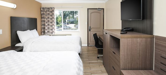 Sea Rock Inn - Long Beach Hotels in Long Beach