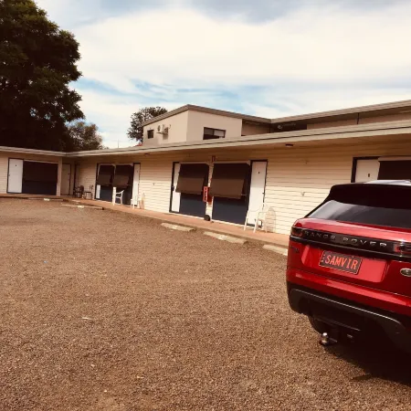 Red Cedar Motel