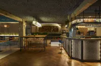 馬德里英迪格酒店-普林塞薩 - 酒吧