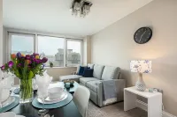 Gorgeous 5 Star Location 2 Min to Brighton Beach Hotels in Brighton & Hove