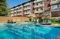 Lake Natoma Inn Hotels in Folsom