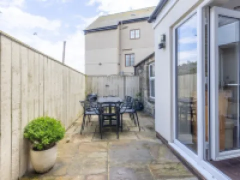 Grove Cottage - North East Escapes Hotels in Bamburgh