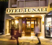 Hotel Tunali โรงแรมใน