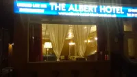 The Albert Hotel Near Winter Gardens - breakfast