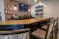 Euro-Suites Hotel - bar