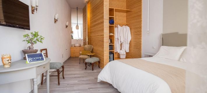 Room 55 Hotels in Noto