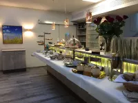 Das Fritz Hotel - servizio colazione