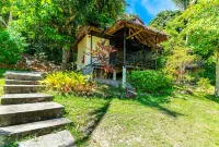 Shiralea Backpackers Resort Hotels near Salad Beach