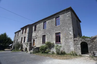 Le Logis de Riparfonds Hôtels à : Bressuire