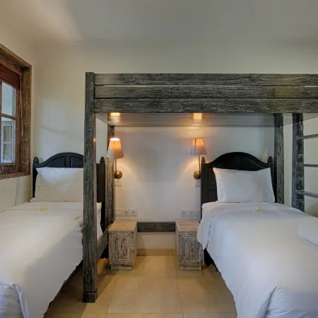 OK Divers Resort & Spa Отели рядом с достопримечательностью «Пляж Блю Лагун»