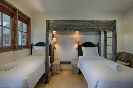 OK Divers Resort & Spa Отели рядом с достопримечательностью «Yeh Malet Beach»