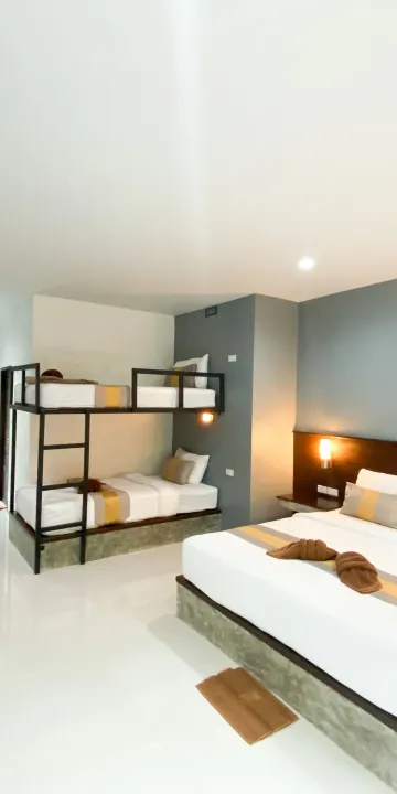 ห้องพักสำหรับสี่ท่านพร้อมระเบียง