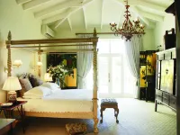 Colona Castle Hotels near Muizenberg Beach