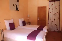 La Dryade Hotels in Signes
