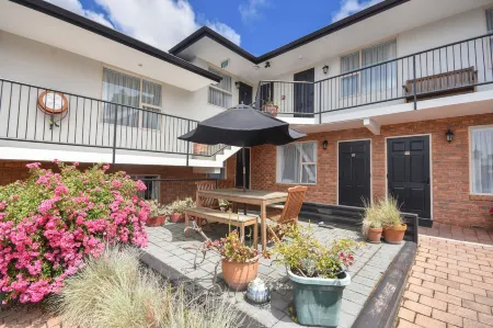 Alexis Motor Lodge Отели в г. Данидин