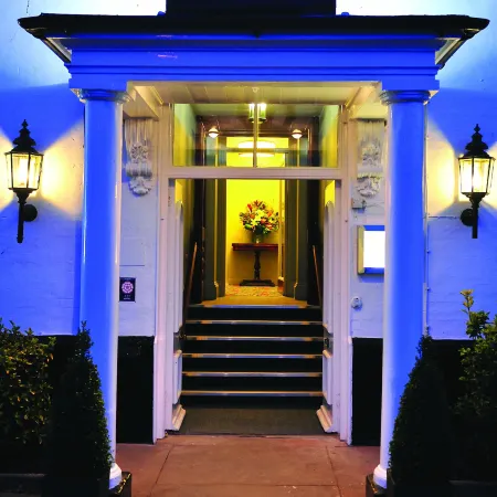 The White Lion Hotel