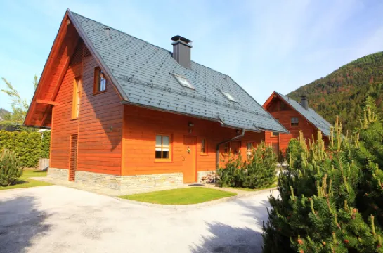 克羅瑙木屋度假村