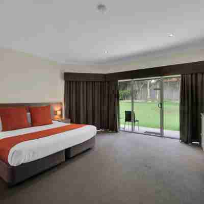 Hunter Gateway Motel Rooms