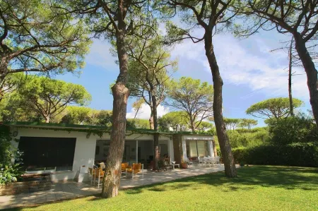 Villa Corallo Отели рядом с достопримечательностью «Minimarket G.F.S»