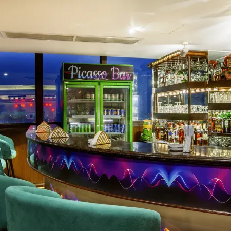 Hotel Sarina