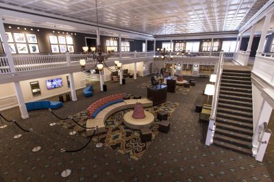 Public Areas Cedar Point Hotel Breakers Photo