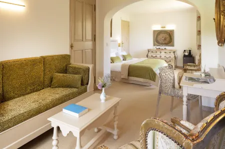 Relais et Chateaux la Bonne Étape Отели в г. Шато-Арну-Сент-Обан